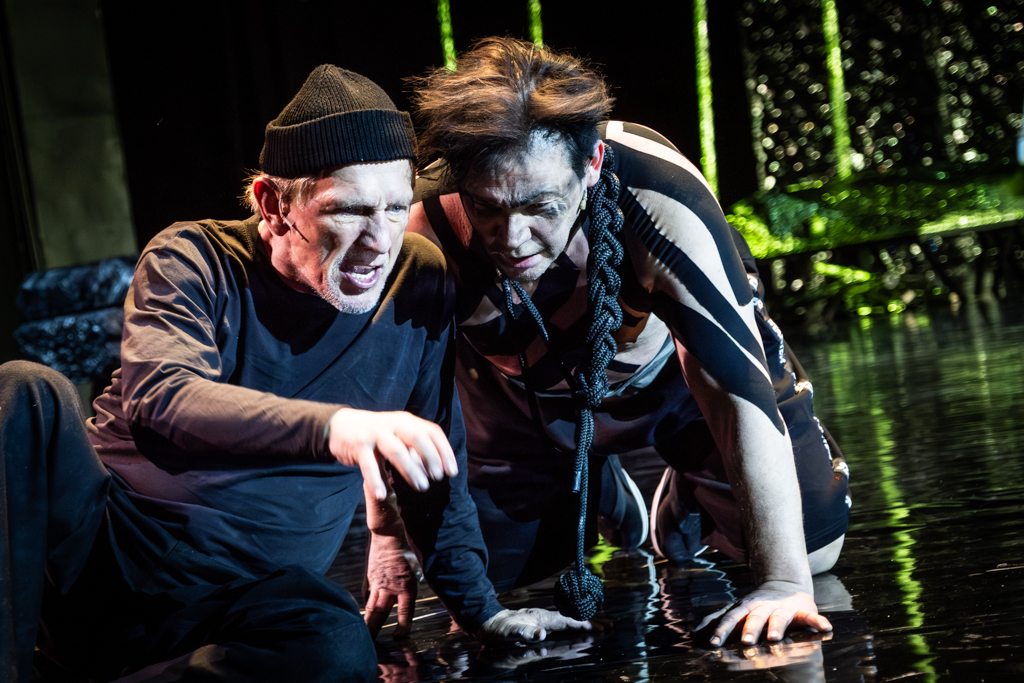 Jan Englert (Lear, król Brytanii), Ireneusz Czop (Hrabia Kent). Fot. Marta Ankiersztejn Jan Englert (Lear, król Brytanii), Ireneusz Czop (Hrabia Kent). Fot. Marta Ankiersztejn